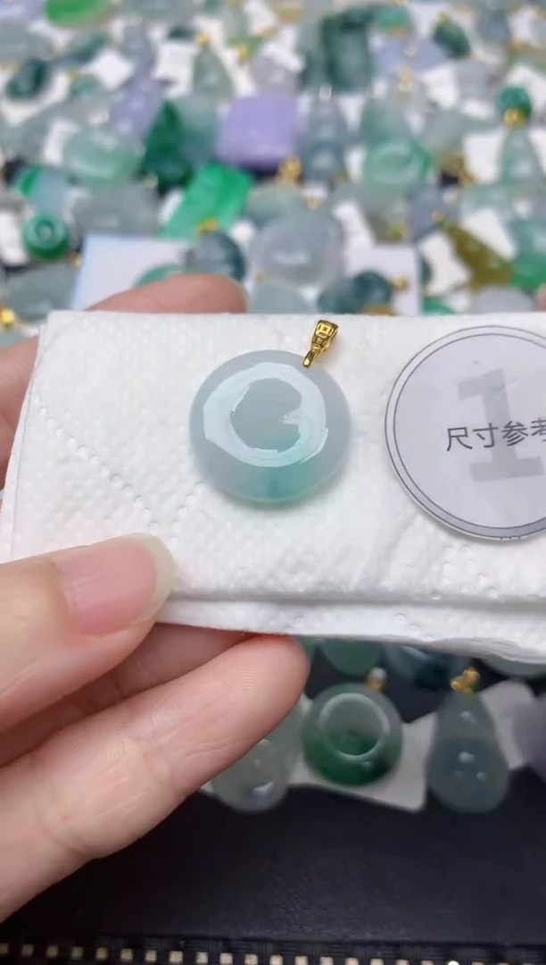 颈饰未镶嵌翡翠天然缅甸A货翡翠