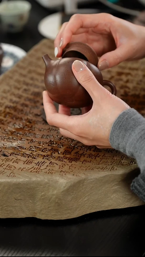 茶壶紫砂老段泥筋纹小海棠130cc