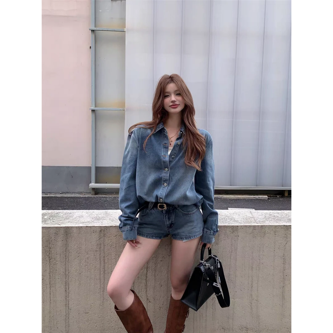 复古蓝色牛仔套装女2025新款韩系减龄气质衬衫短裤两件套