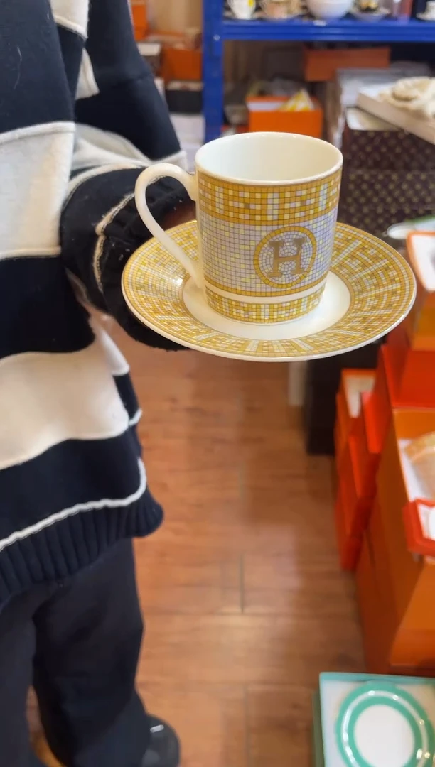 杯鸿辉家品牌瓷器，京东包邮！