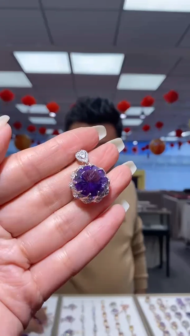 【闪购商品】水晶吊坠银S925镶嵌多样性发其一