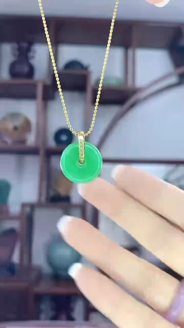 翡翠未镶嵌吊坠(赠链)X20阳绿平安扣