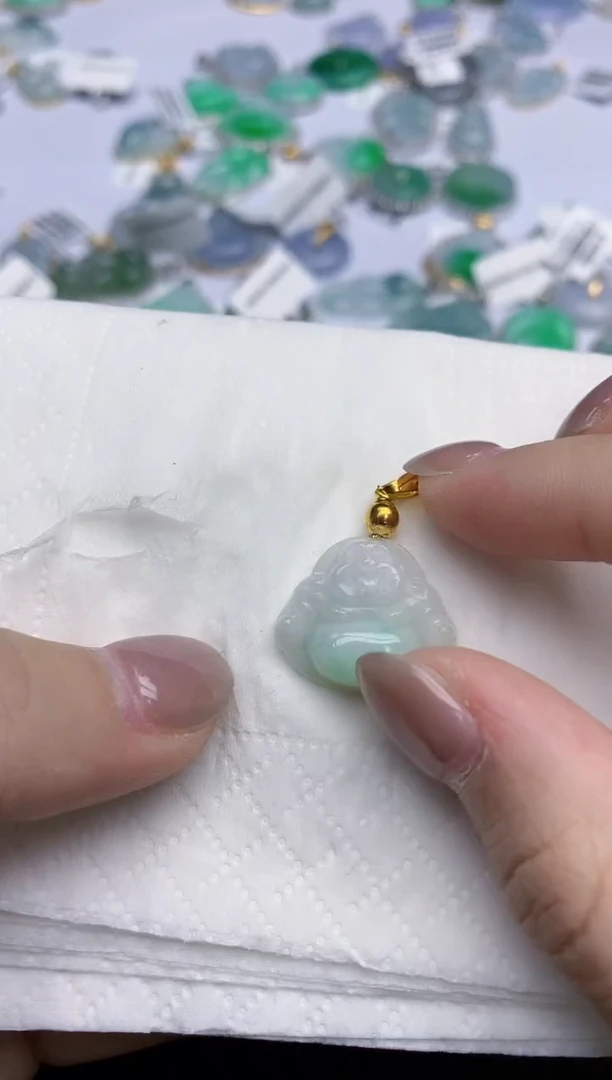 【闪购商品】翡翠颈饰未镶嵌天然翡翠A货