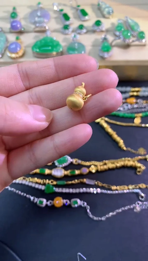吊坠(不含链)18K金吊坠|350