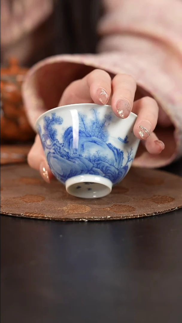 【闪购商品】杯看山柴窑青花溪山