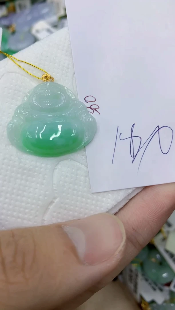 颈饰18K金镶嵌翡翠11111111111