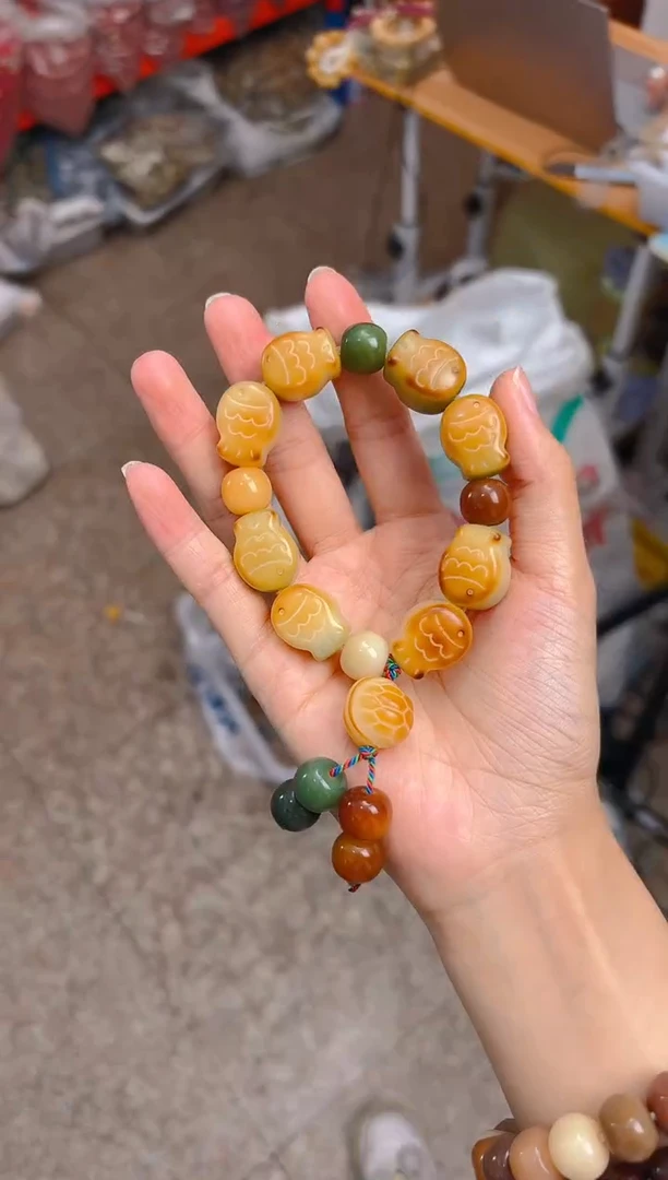 吊坠菩提根/象牙果年年有鱼单圈手串