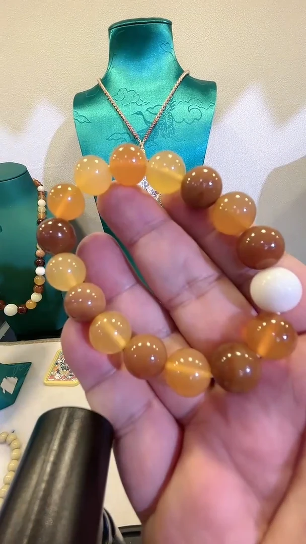 【闪购商品】欧泊手饰未镶嵌12mm手串