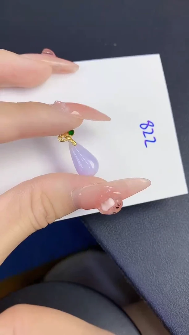 颈饰未镶嵌翡翠缅甸天然翡翠A货