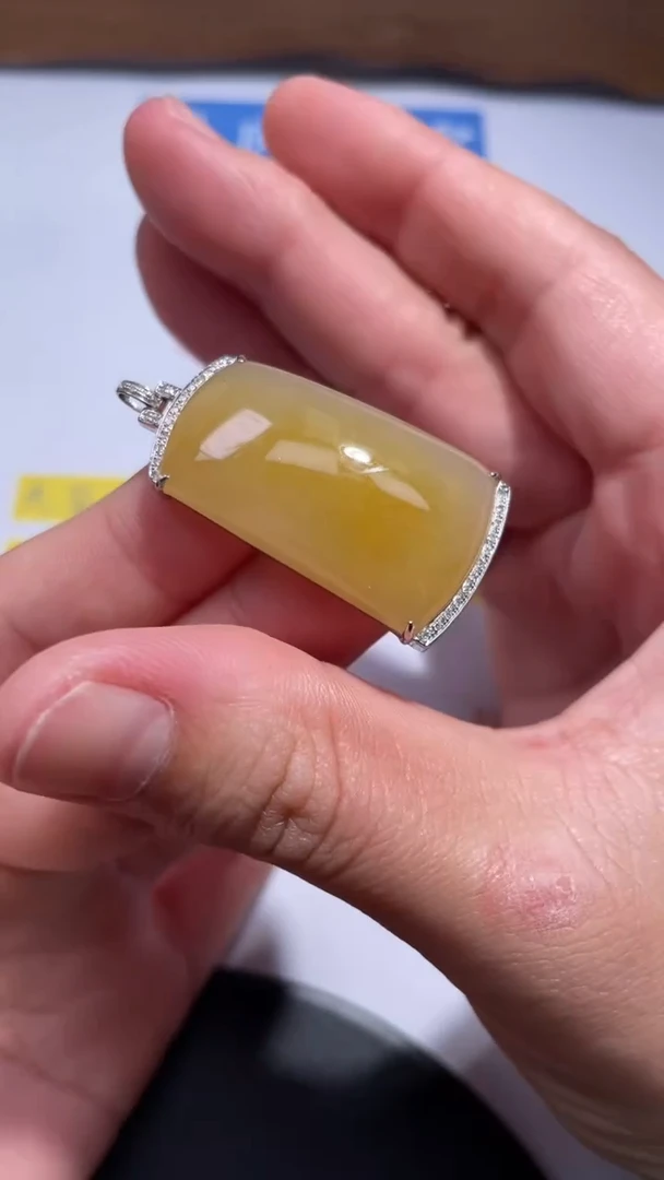 颈饰18K金镶嵌翡翠26