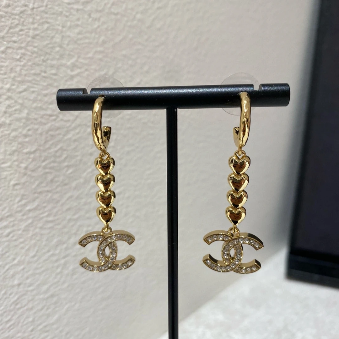 99新 Chanel/香奈儿 23C素桃心耳钉