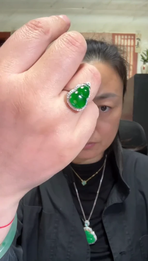 颈饰银S925镶嵌翡翠00002955