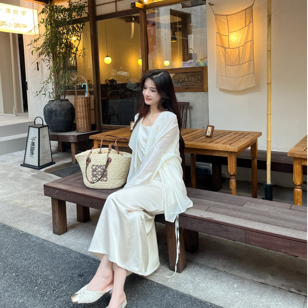 Cute Club 甜美简约纯色吊带连衣裙女夏季新款宽松休闲两件套小衫