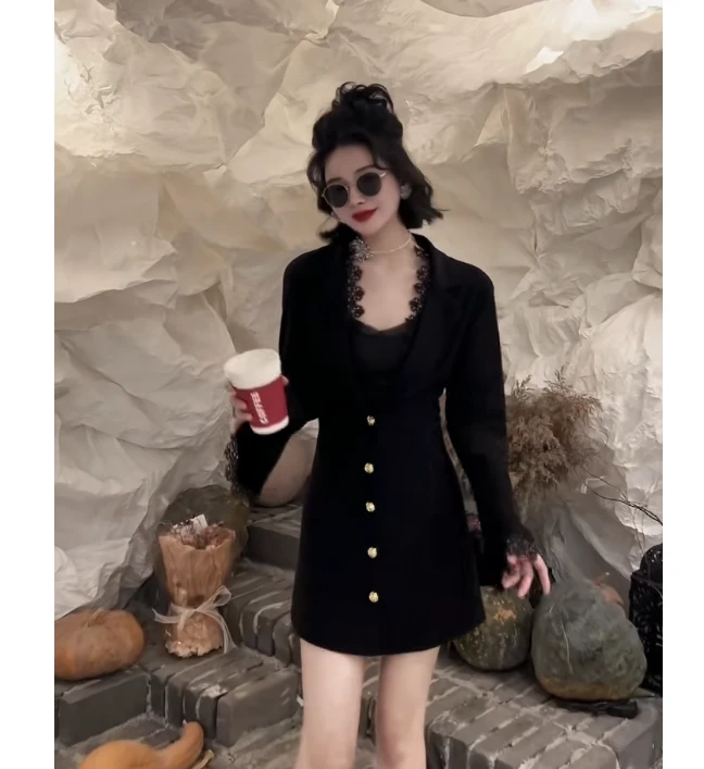 2025气质类似黑色显瘦时尚小黑裙法式花边纽扣连衣裙CY301302