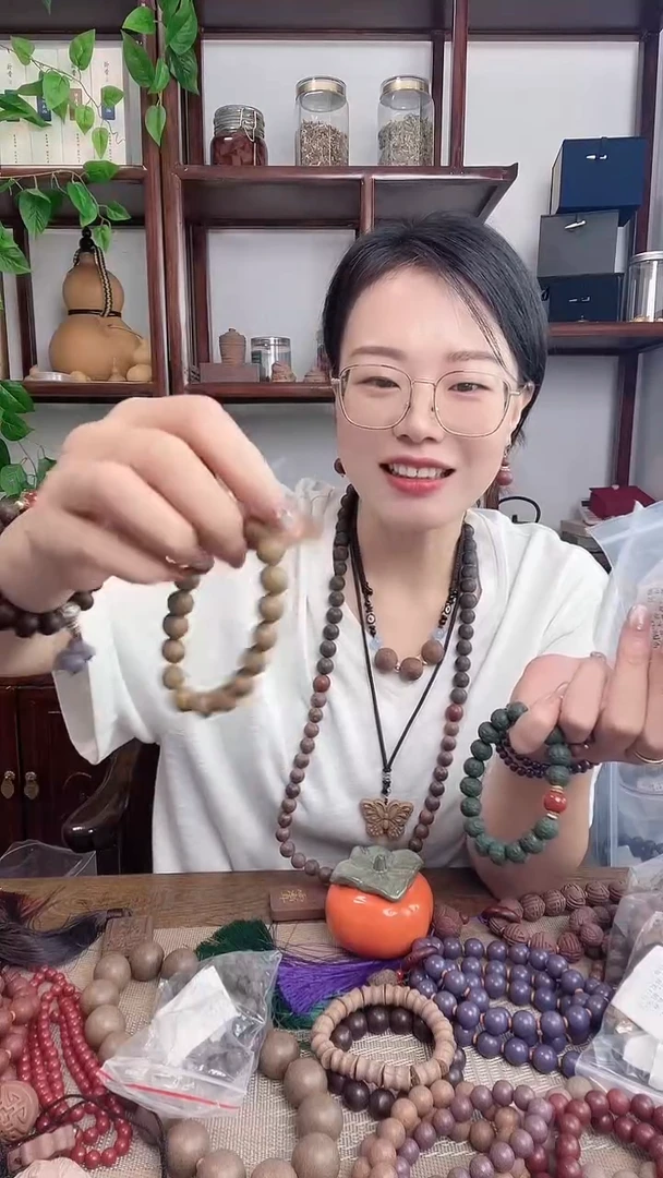 泥塑青龙醒心的手串
