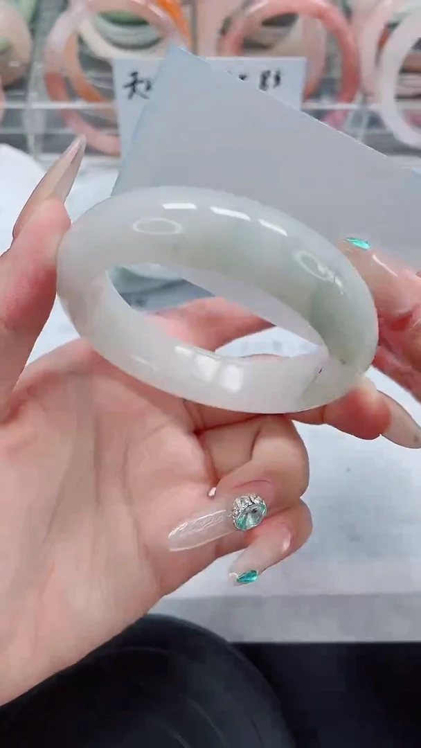 未镶嵌手镯石英质玉28-53/54