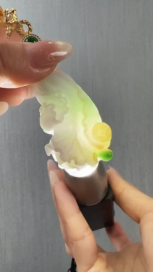 颈饰未镶嵌翡翠百财