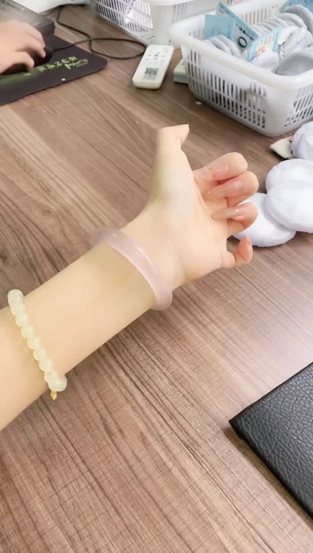 未镶嵌手镯石英质玉396-56