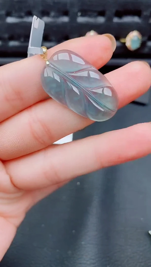 【闪购商品】翡翠颈饰18K金镶嵌天然a货翡翠1027