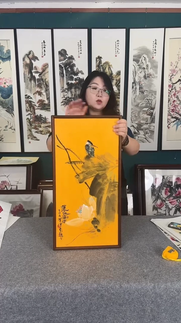 国画35*68荷花实木装裱