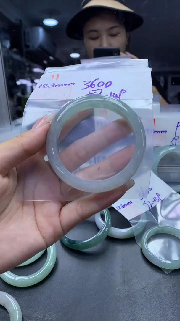 未镶嵌定制翡翠71手镯57+3600元+拍一发一