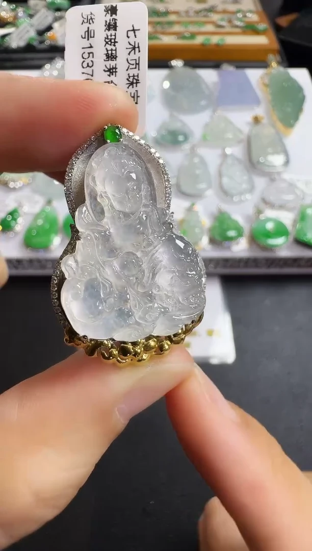 翡翠18K金镶嵌吊坠(不含链)【源头工厂】钻石镶嵌
