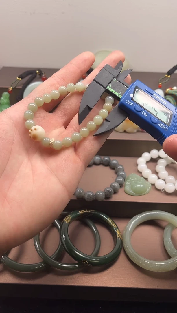 未镶嵌手链和田玉和田玉手串