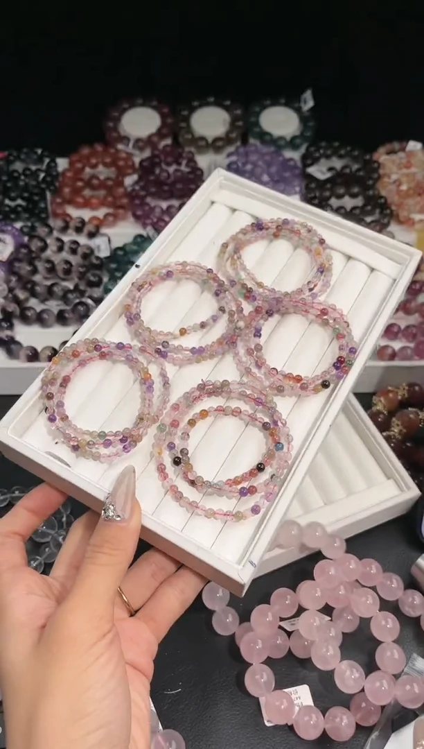 【闪购商品】水晶手链未镶嵌多样性发一多宝三圈