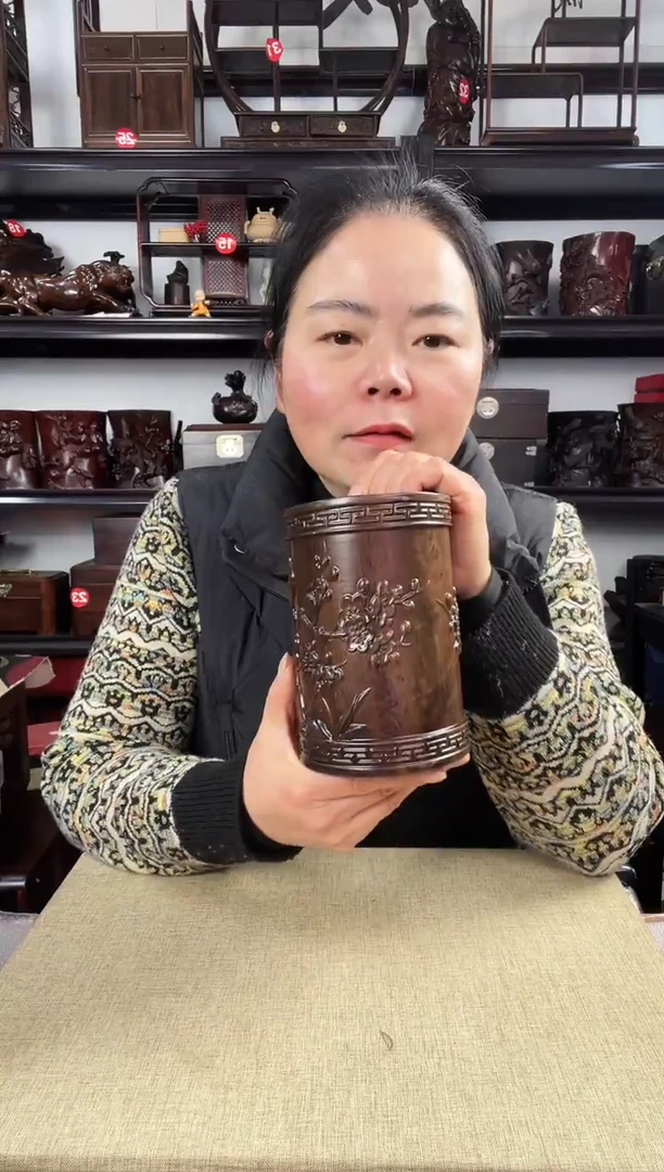 木梅花笔筒老李红木工艺品