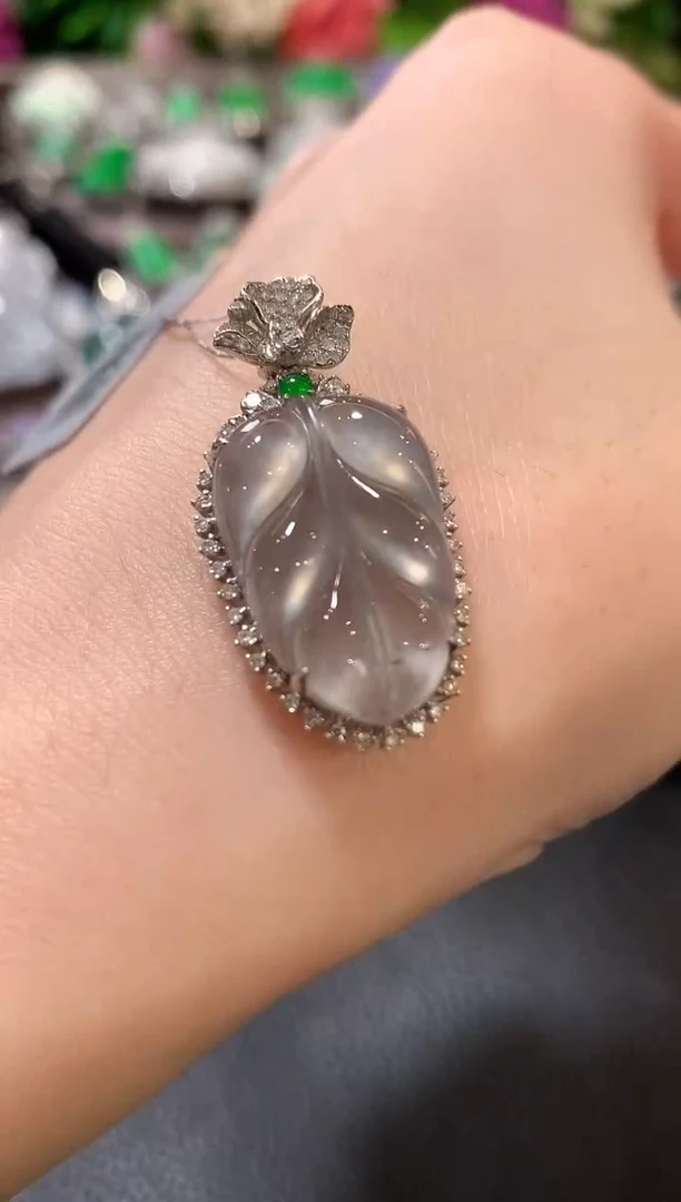 吊坠(不含链)18K金镶嵌翡翠c19