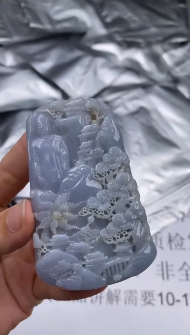 未镶嵌挂件翡翠303219       多人