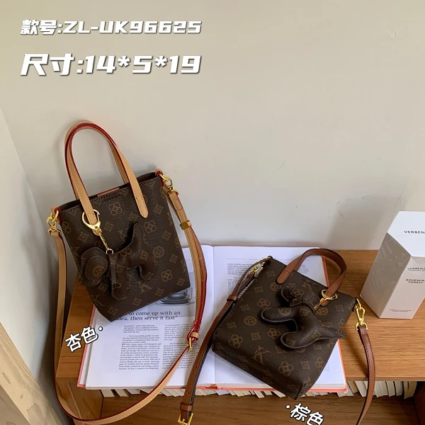 2025新款时尚单肩手提斜挎小手机包轻奢气质百搭 小托特包