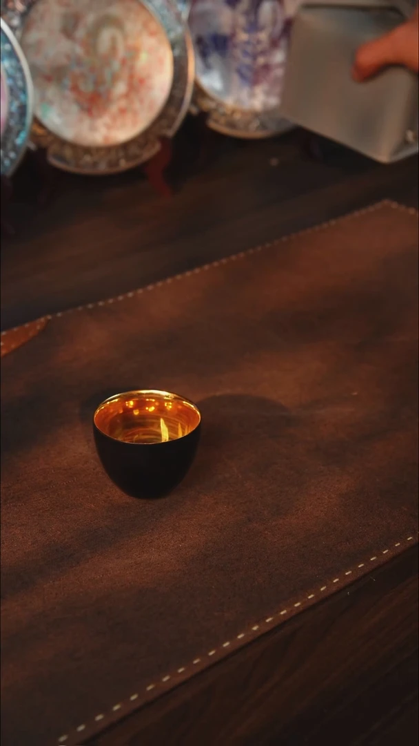 瓷鎏金乌金釉茶杯