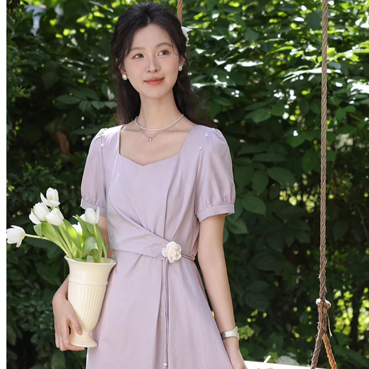 鹿向南【芋芋奶冰】夏季新款显白气质小众方领收腰显瘦连衣裙