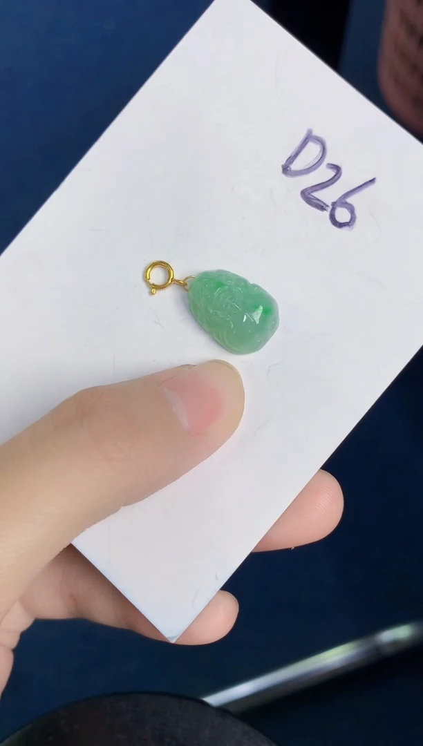 翡翠未镶嵌颈饰天然翡翠緬甸A貨