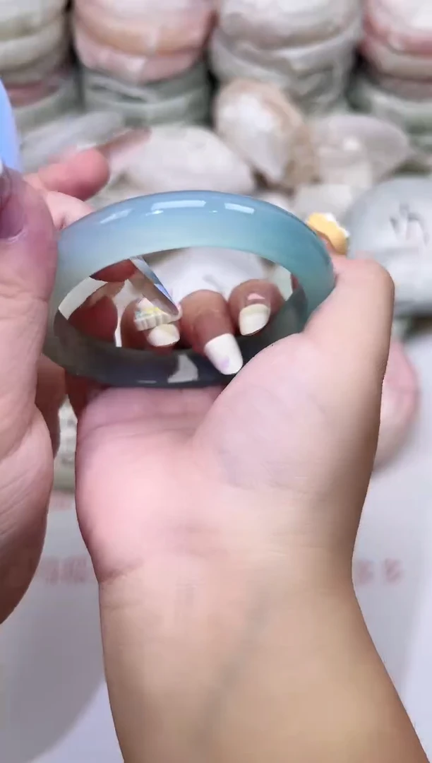 手镯玛瑙/玉髓未镶嵌136