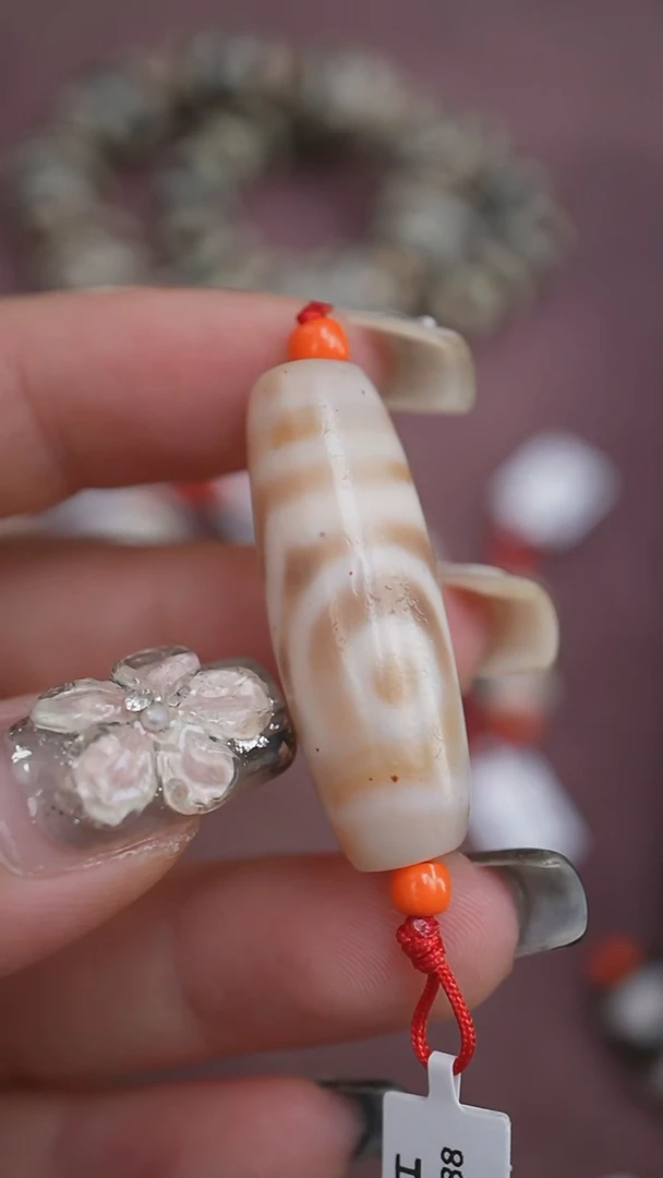 玛瑙/玉髓颈饰未镶嵌蚀花玛瑙珠定制编绳