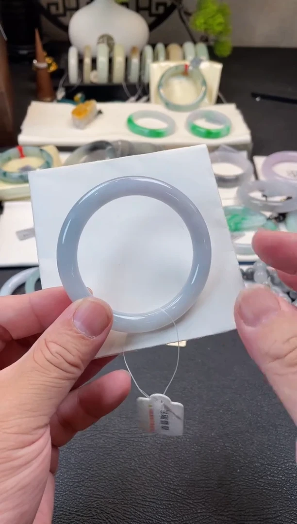 翡翠手镯未镶嵌54圆条