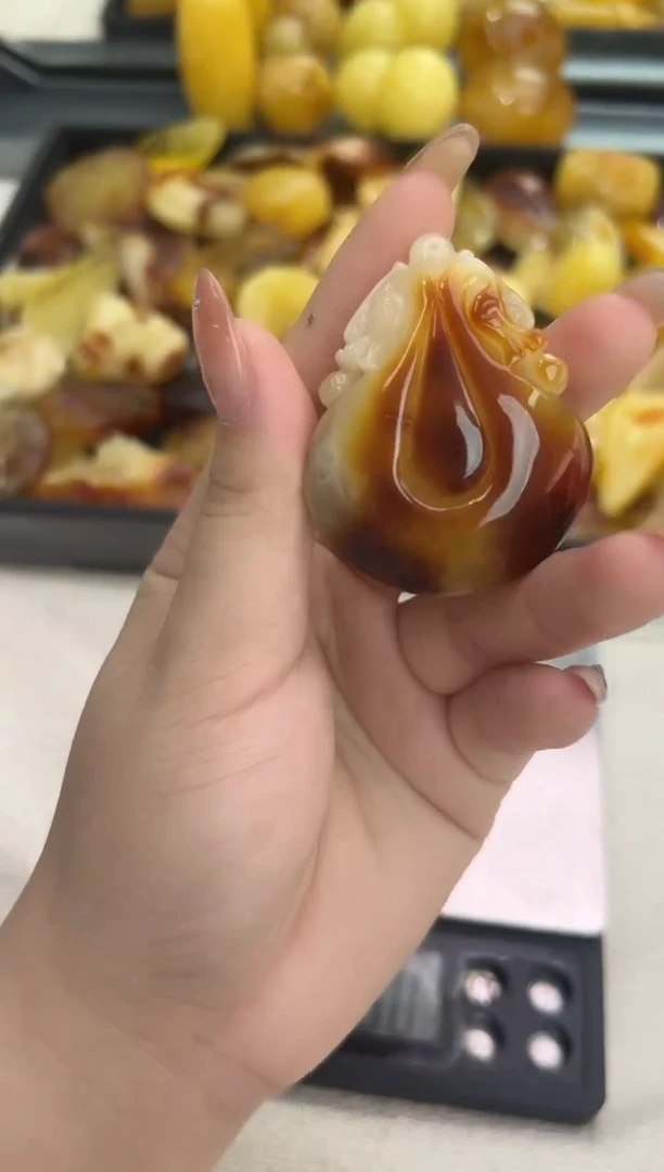 裸石琥珀未镶嵌琥珀蜜蜡吊坠
