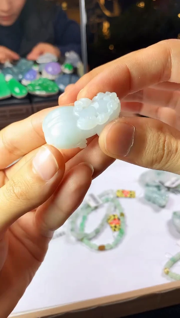 未镶嵌定制翡翠S毛货不退不换