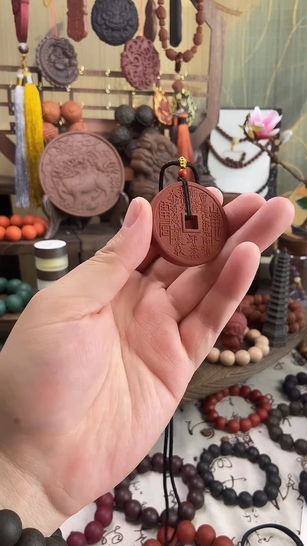 泥塑微瑕龙瑞合香牌