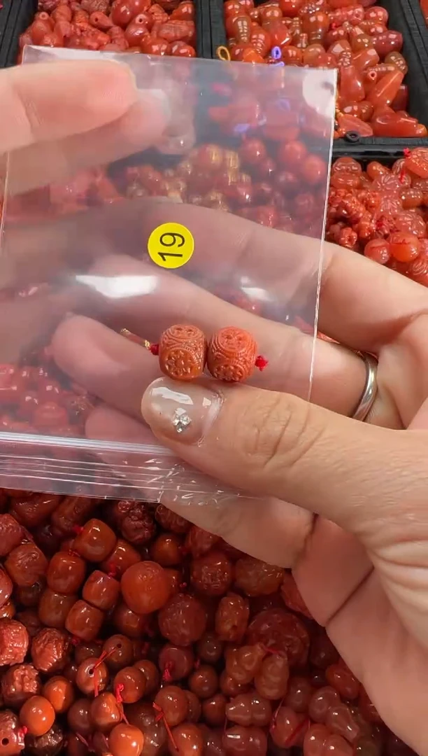 【闪购商品】南红玛瑙颈饰未镶嵌1