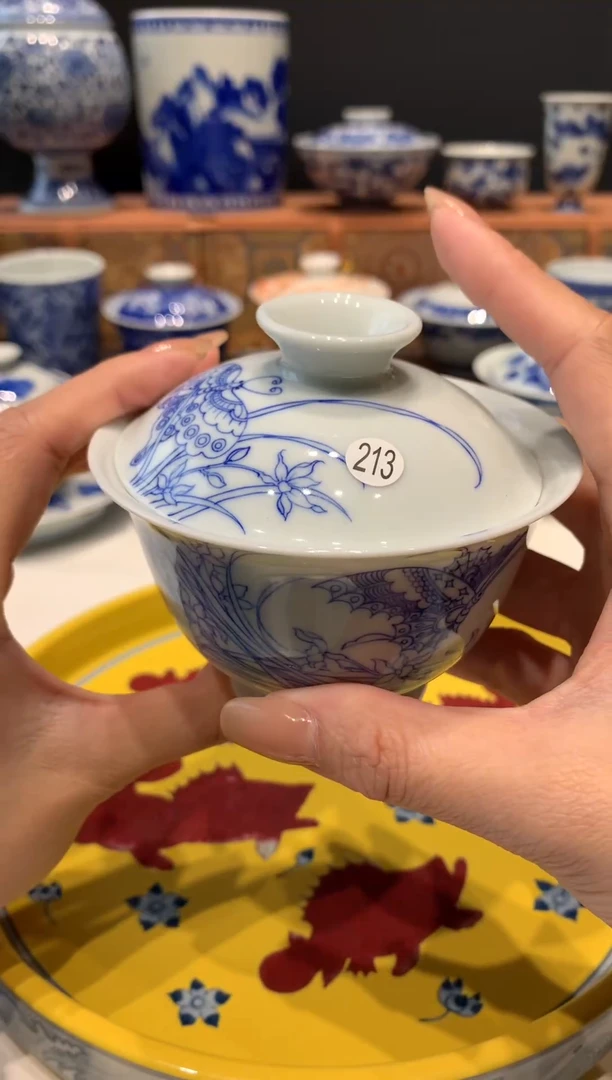 【闪购商品】213青花白描蝴蝶盖碗额