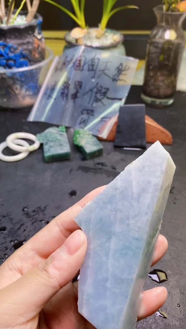 翡翠未镶嵌颈饰天然翡翠012