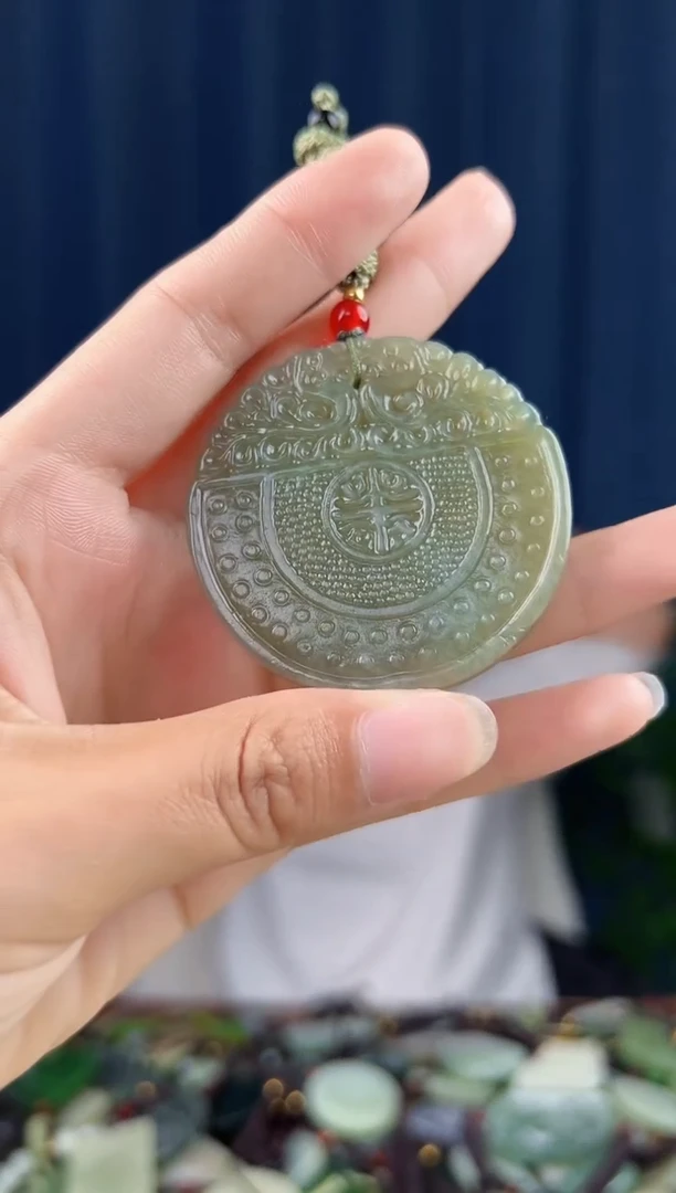 颈饰未镶嵌和田玉拍一发一，多样性发货