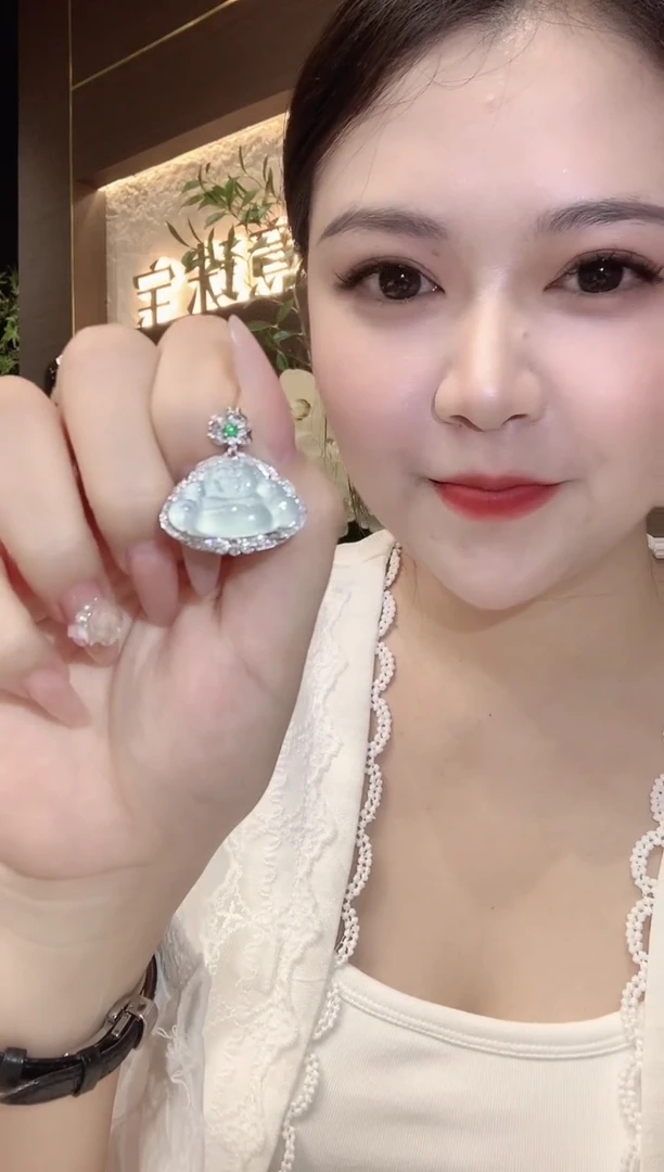 吊坠(不含链)18K金镶嵌翡翠C34