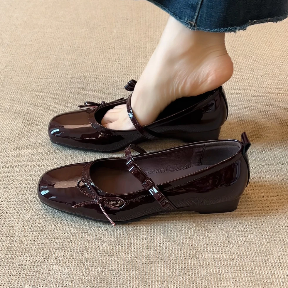 RubyL/2.5cm可爱甜美风简约百搭蝴蝶结一字扣带方头浅口单鞋女款