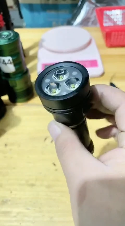 B810定焦新三眼长不带电池