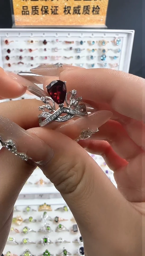 【闪购商品】烟晶戒指银S925镶嵌皇冠款黄水晶戒指