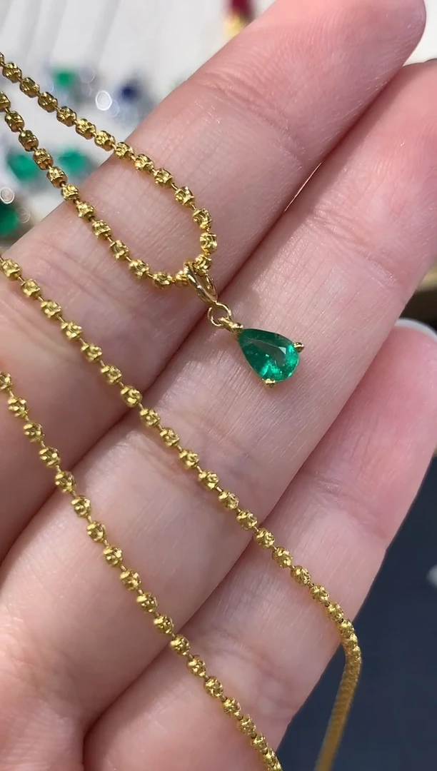 18K金镶嵌吊坠（不含链）祖母绿A184|多样性发其一|680